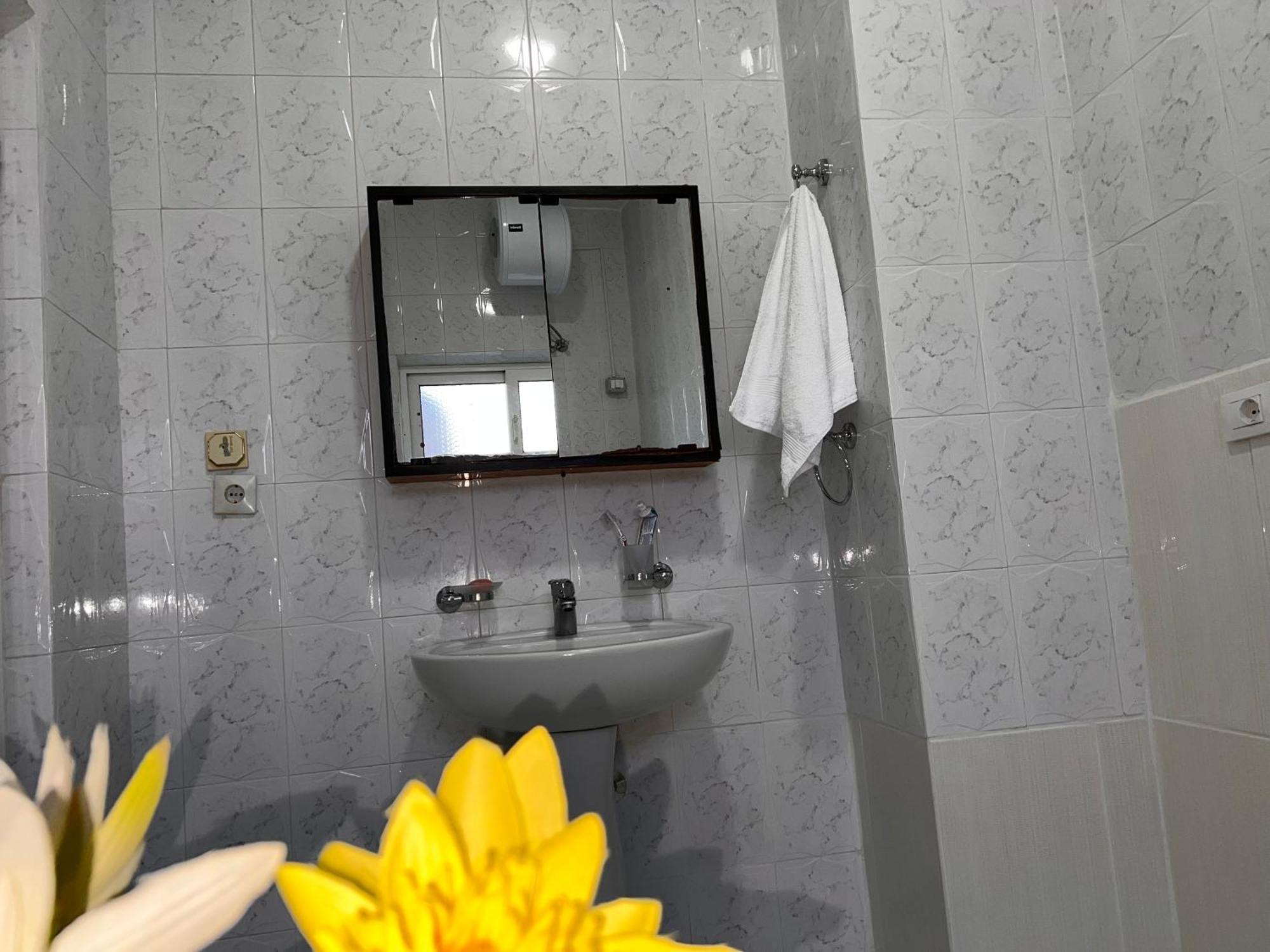 Private In Haxhialiu Apartment